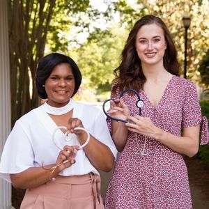 Meet your Posher, Laura